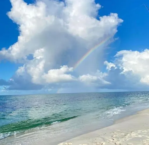 In Beautiful Close To Downtown Pensacola
